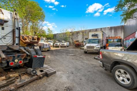 10 Park Avenue East Orange NJ 07017