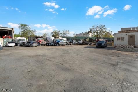 10 Park Avenue East Orange NJ 07017