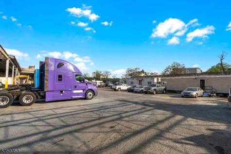 10 Park Avenue East Orange NJ 07017