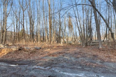 2046 Macopin Road West Milford NJ 07480