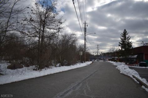 13 Lakeside West Milford NJ 07421