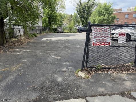 663 Park Avenue East Orange NJ 07017