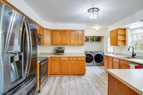 2 Oak Street Newton NJ 07860