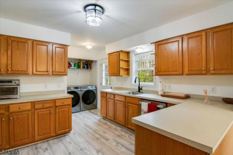 2 Oak Street Newton NJ 07860