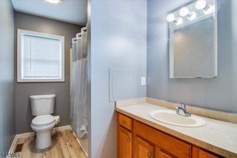 2 Oak Street Newton NJ 07860