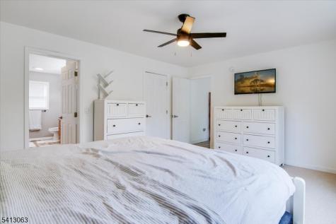 2 Oak Street Newton NJ 07860