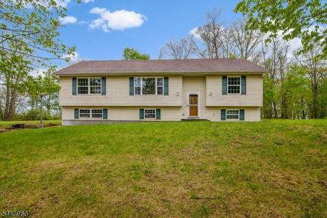 2 Oak Street Newton NJ 07860
