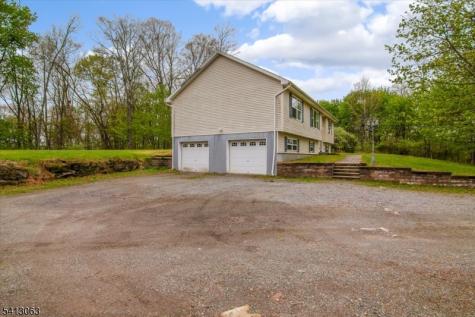 2 Oak Street Newton NJ 07860