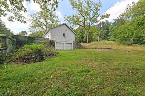 235 Wearimus Road Hohokus NJ 07423