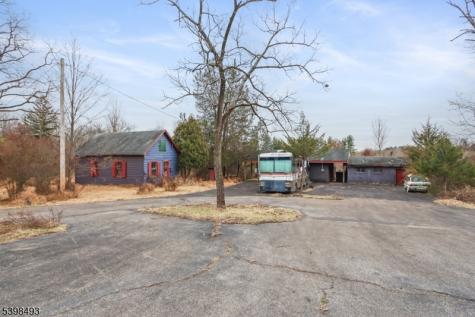 11 Springtown Road Readington NJ 08822