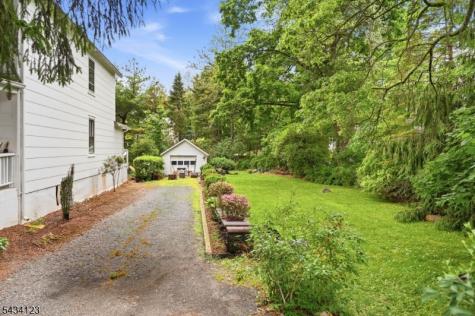 12 Bodnar Street Bernardsville NJ 07924