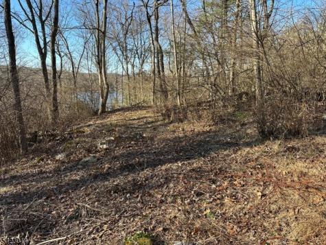 43 Hemlock Avenue Andover NJ 07860