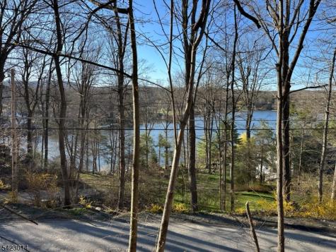 43 Hemlock Avenue Andover NJ 07860