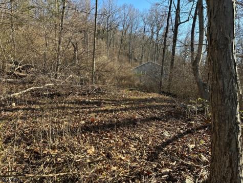 43 Hemlock Avenue Andover NJ 07860