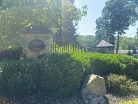 8 Quarry Mountain Lane Montville NJ 07045