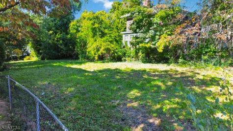 165 S Munn Avenue East Orange NJ 07018