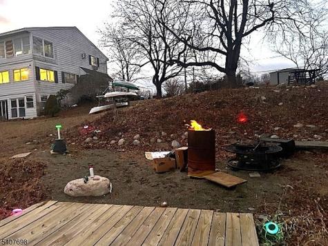 418 Lake Shore North Montague NJ 07827