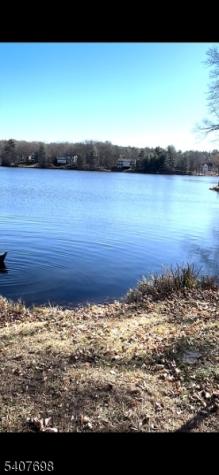418 Lake Shore North Montague NJ 07827