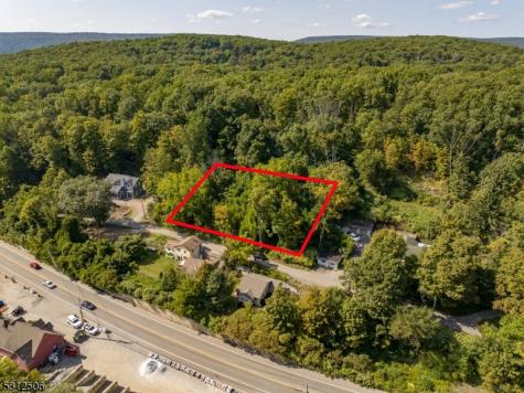 26 Old Road West Milford NJ 07421