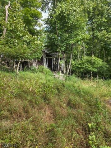 13 Stonehenge Road Jefferson NJ 07849