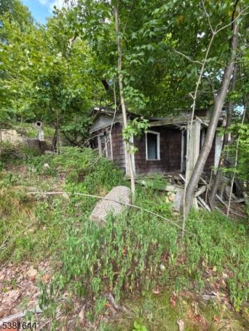 13 Stonehenge Road Jefferson NJ 07849