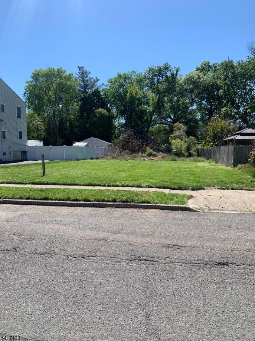 226 Whittier Avenue Dunellen NJ 08812