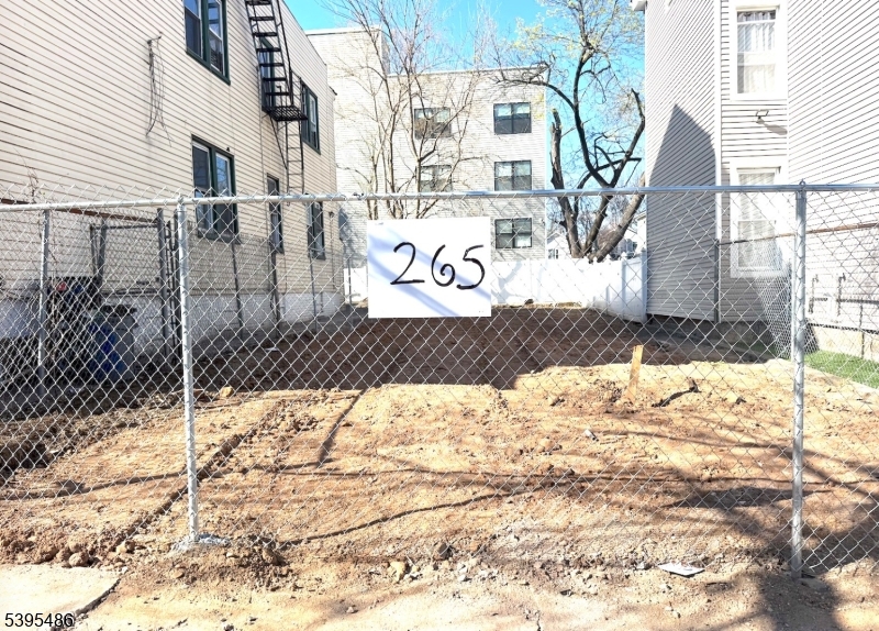 265 Hamilton Avenue Paterson NJ 07501