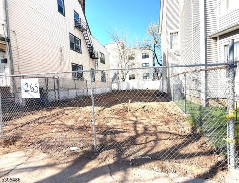 265 Hamilton Avenue Paterson NJ 07501