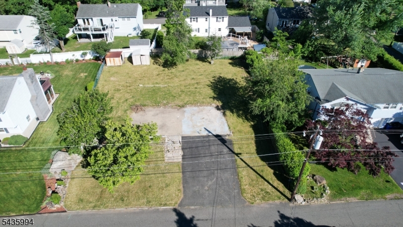 8 North Way Hopatcong NJ 07843
