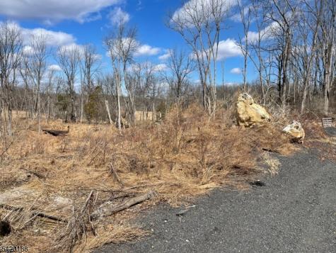 83 Creek Road Green NJ 07821