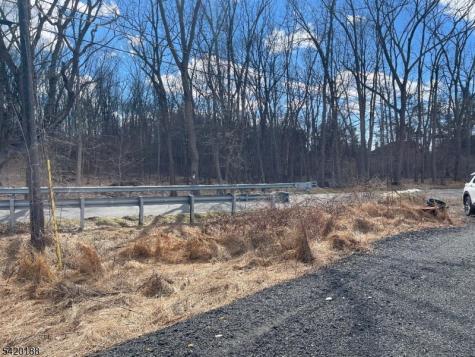 83 Creek Road Green NJ 07821