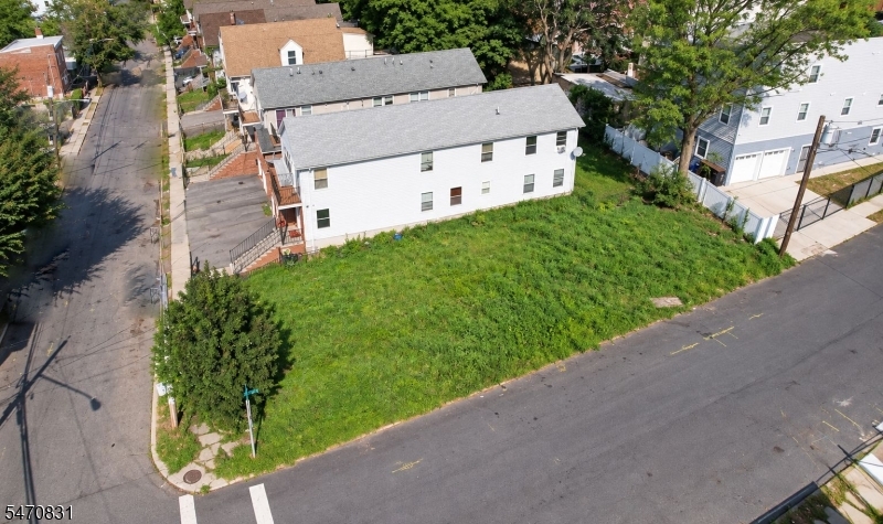 462 21ST Street Irvington NJ 07111