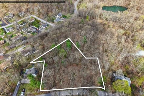 11 Alamoosook Road Vernon NJ 07422