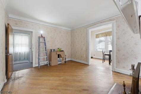 53 Sunnyside Terrace East Orange NJ 07018