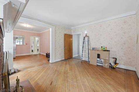 53 Sunnyside Terrace East Orange NJ 07018