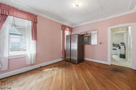 53 Sunnyside Terrace East Orange NJ 07018