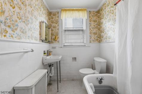 53 Sunnyside Terrace East Orange NJ 07018