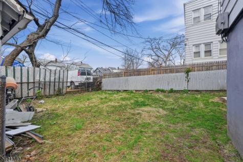 53 Sunnyside Terrace East Orange NJ 07018