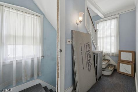 53 Sunnyside Terrace East Orange NJ 07018