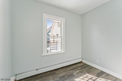 194 Smith Street Newark NJ 07106