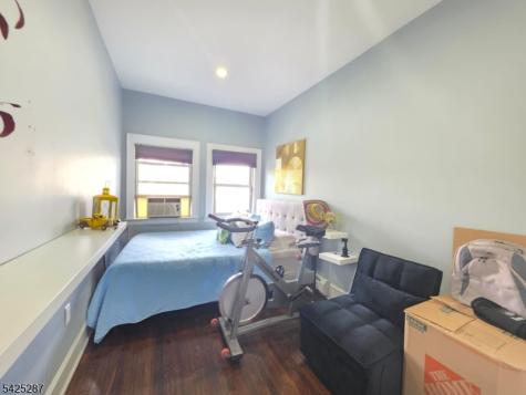 747 Canton Street Elizabeth NJ 07202