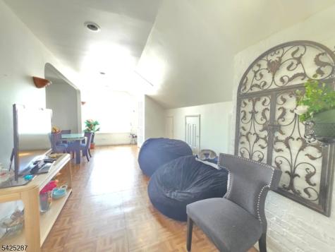 747 Canton Street Elizabeth NJ 07202