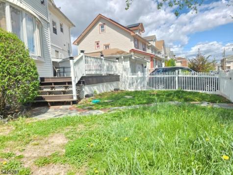 747 Canton Street Elizabeth NJ 07202
