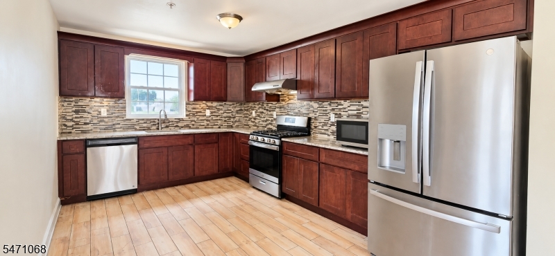 17 Stanton Street Newark NJ 07114