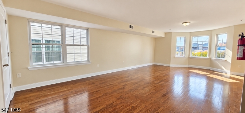 17 Stanton Street Newark NJ 07114