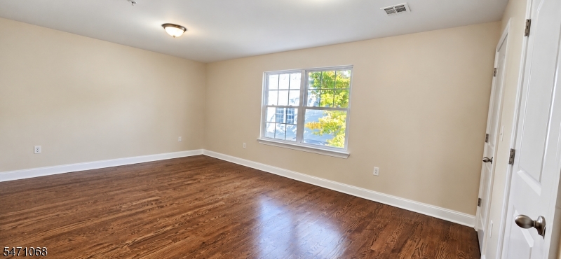 17 Stanton Street Newark NJ 07114