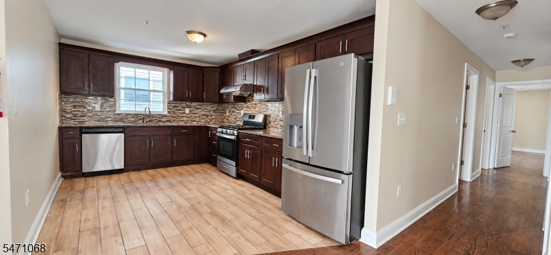 17 Stanton Street Newark NJ 07114