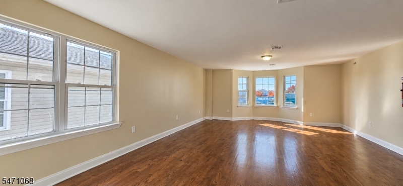 17 Stanton Street Newark NJ 07114