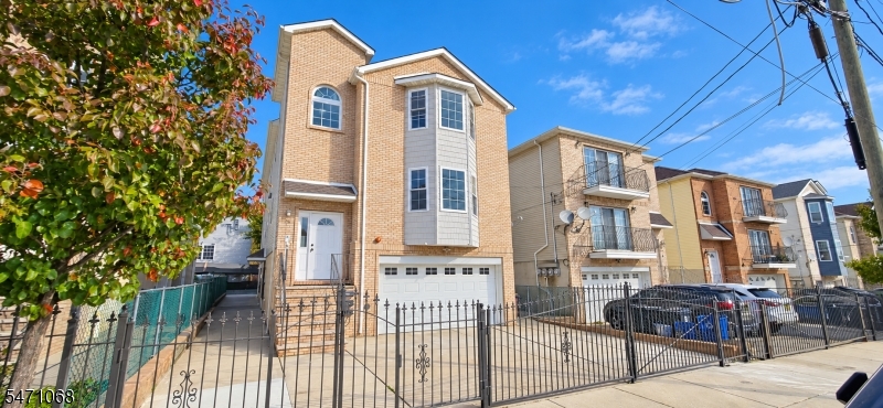 17 Stanton Street Newark NJ 07114