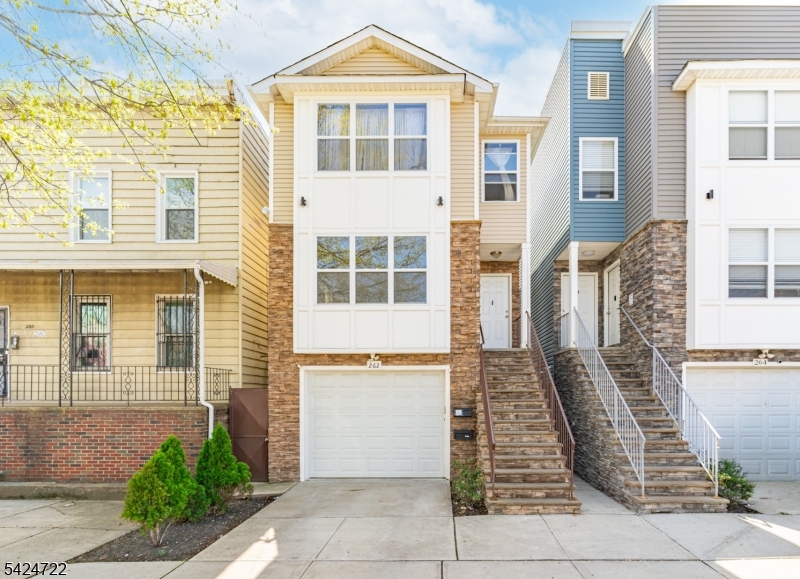 262 2ND Avenue Newark NJ 07107